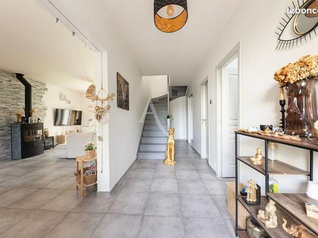 Maison 5 pièces 147 m²