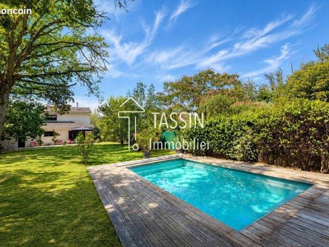 Maison 5 pièces 147 m²