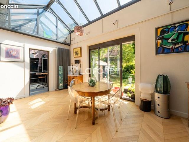 Maison 5 pièces 147 m²