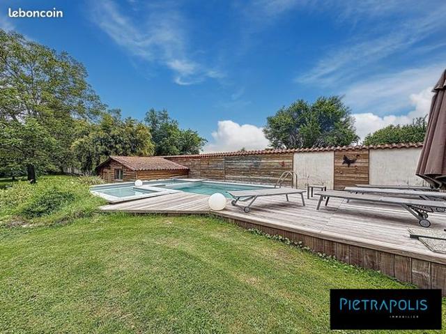 Maison 5 pièces 147 m²