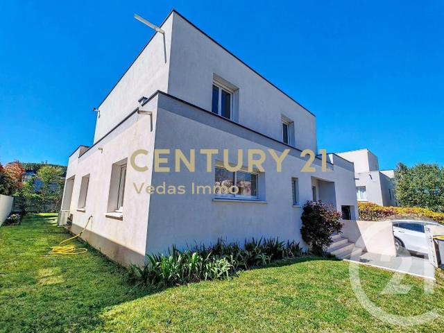 Maison 5 pièces 147 m²