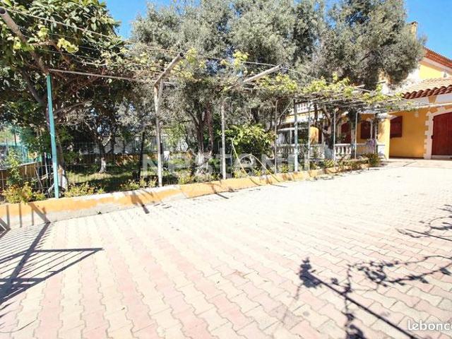 Maison 5 pièces 147 m²