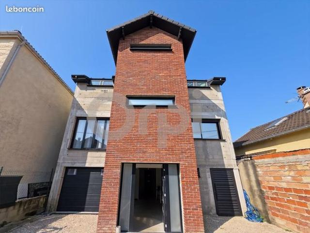 Maison 5 pièces 148 m²