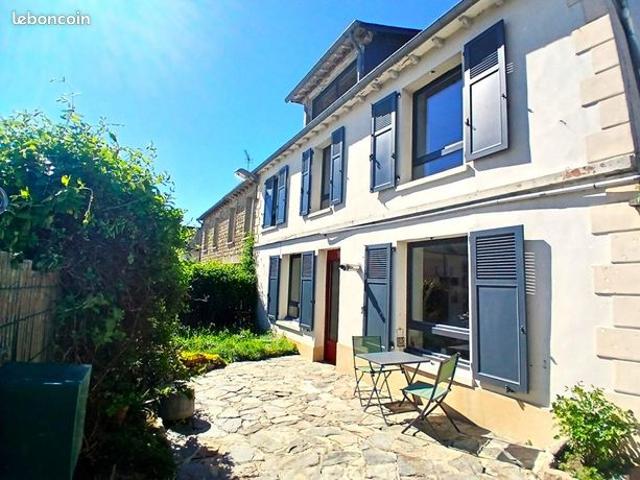 Maison 5 pièces 148 m²