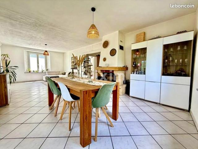 Maison 5 pièces 148 m²