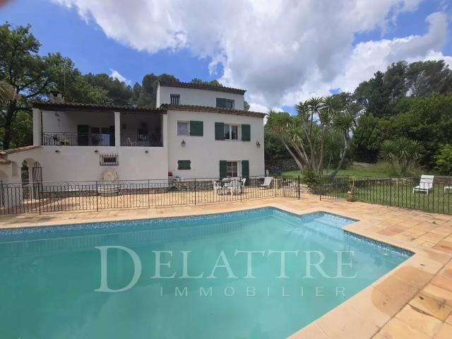 Maison 5 pièces 148 m²