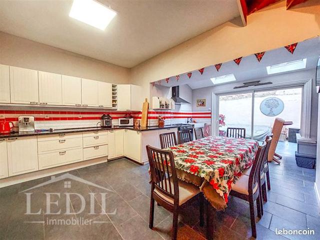Maison 5 pièces 148 m²