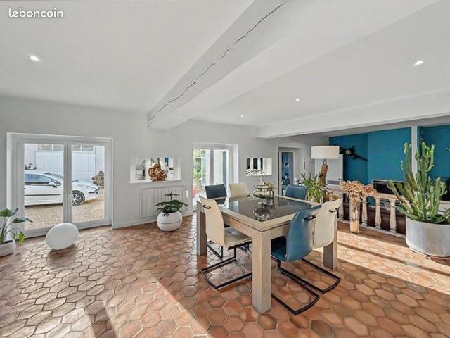 Maison 5 pièces 149 m²