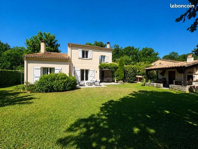 Maison 5 pièces 149 m²