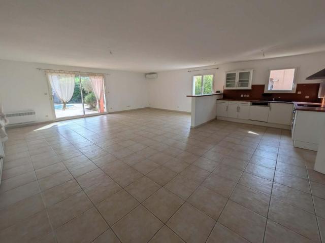 Maison 5 pièces, 149 m² à louer à Agde 34300