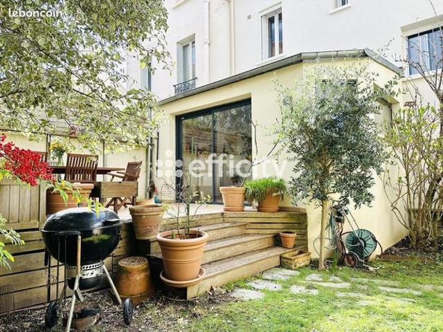 Maison 5 pièces 140 m²