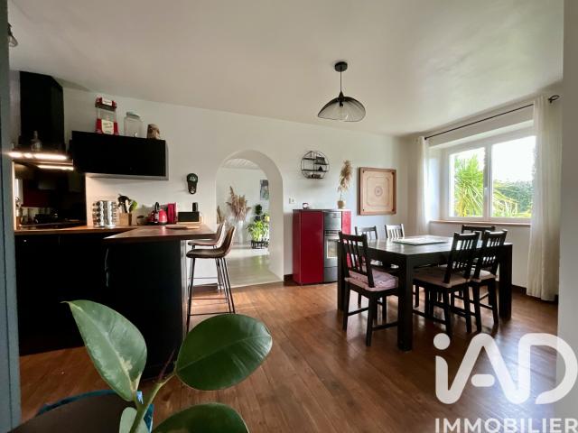 Maison 5 pièces 140 m²