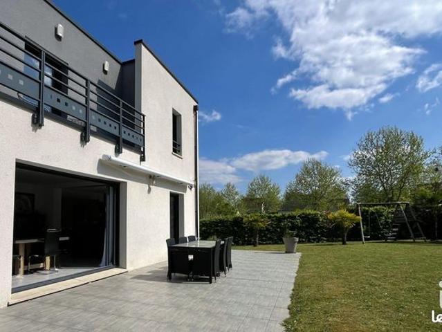 Maison 5 pièces 140 m²