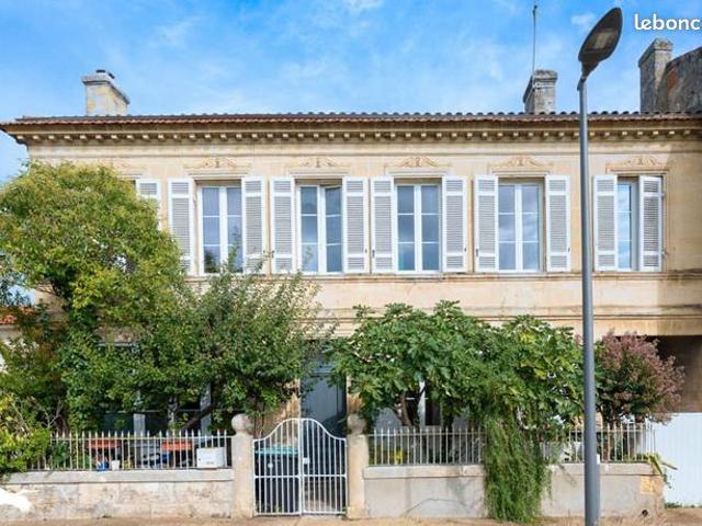 Maison 5 pièces 140 m²