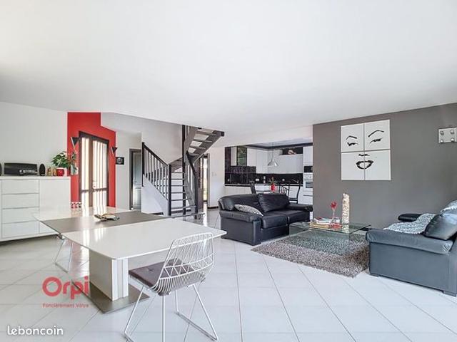 Maison 5 pièces 140 m²