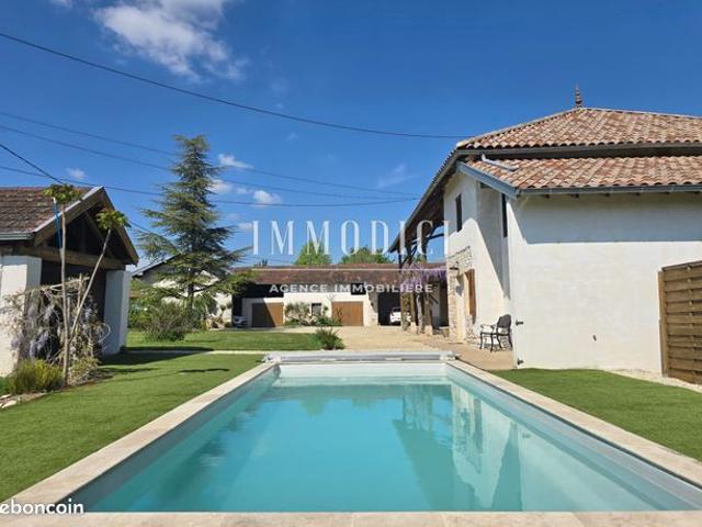 Maison 5 pièces 140 m²