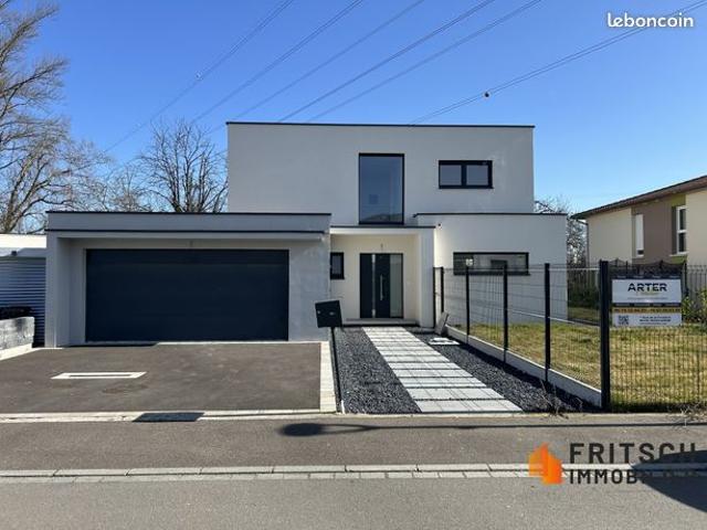 Maison 5 pièces 140 m²