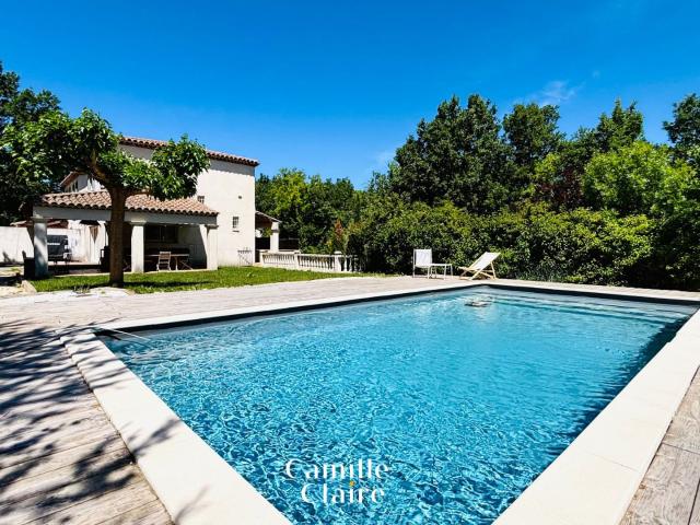 Maison 5 pièces 140 m²
