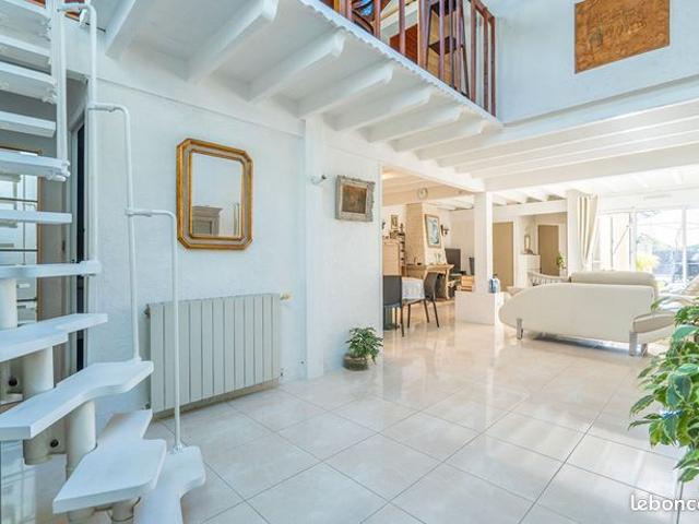 Maison 5 pièces 140 m²