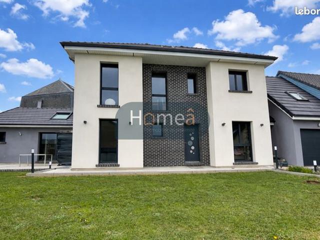 Maison 5 pièces 140 m²