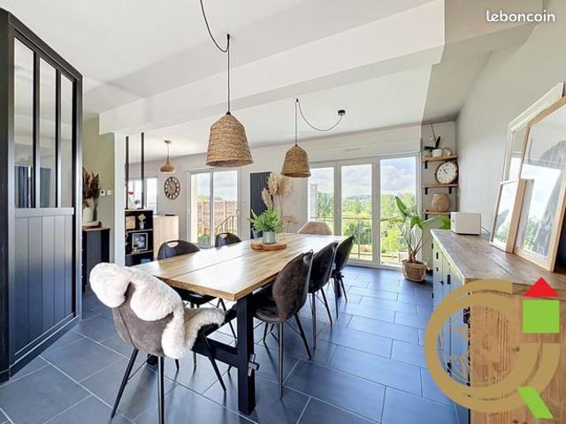 Maison 5 pièces 140 m²