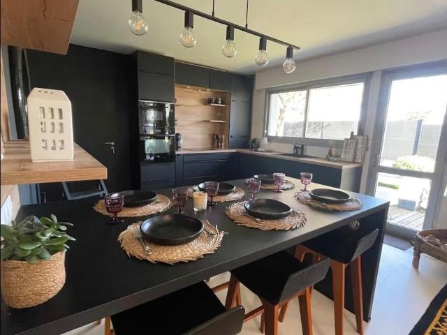 Maison 5 pièces 140 m²