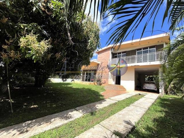 Maison 5 pièces 140 m²