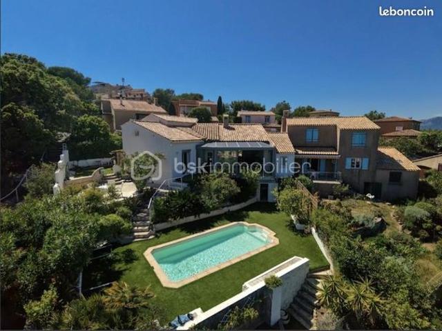 Maison 5 pièces 140 m²