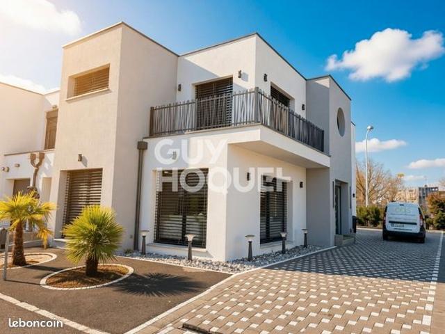 Maison 5 pièces 140 m²