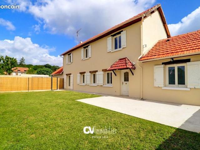 Maison 5 pièces 140 m²
