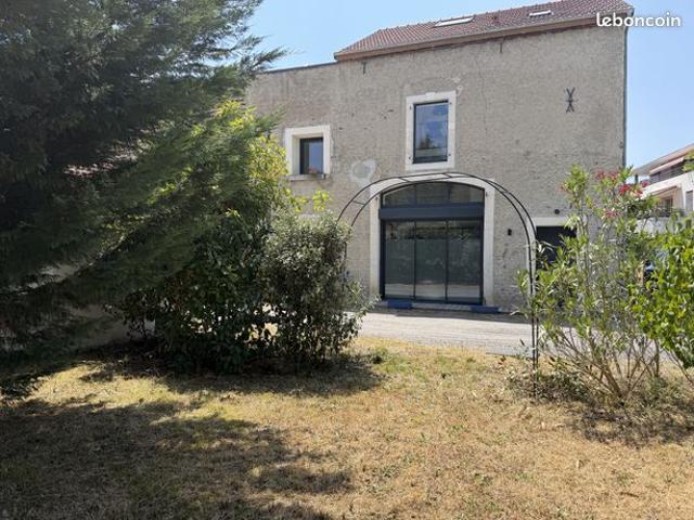 Maison 5 pièces 140 m²