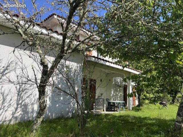Maison 5 pièces 140 m²