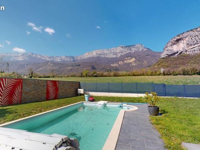 Maison 5 pièces 140 m²