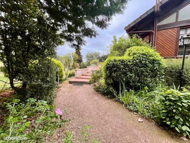 Maison 5 pièces 140 m²