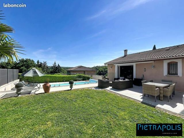 Maison 5 pièces 140 m²