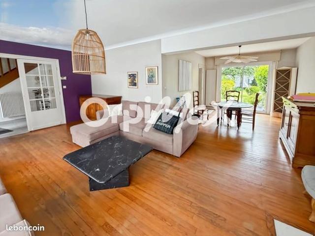 Maison 5 pièces 140 m²