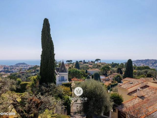 Maison 5 pièces 140 m²