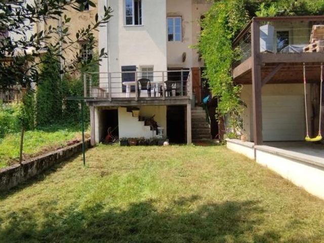 Maison 5 pièces 140 m²