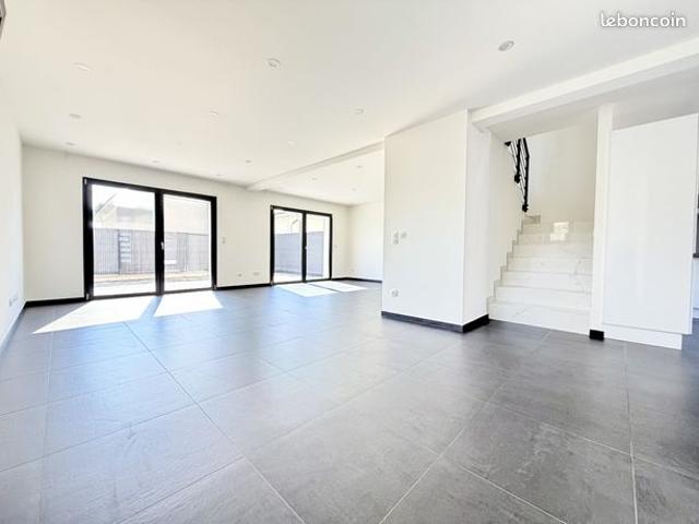 Maison 5 pièces 140 m²