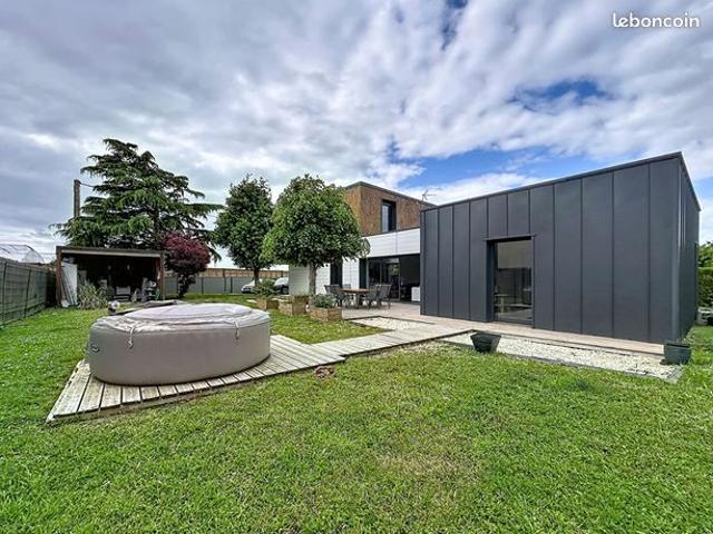 Maison 5 pièces 140 m²