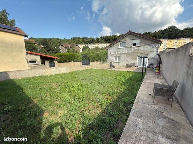 Maison 5 pièces 140 m²