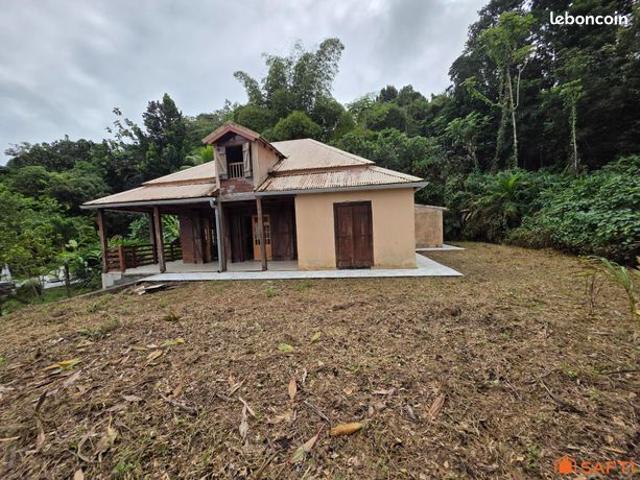 Maison 5 pièces 140 m²