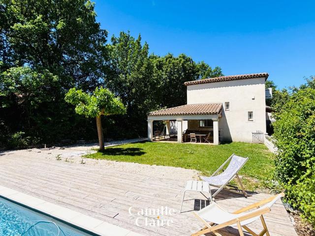 Maison 5 pièces 140 m²