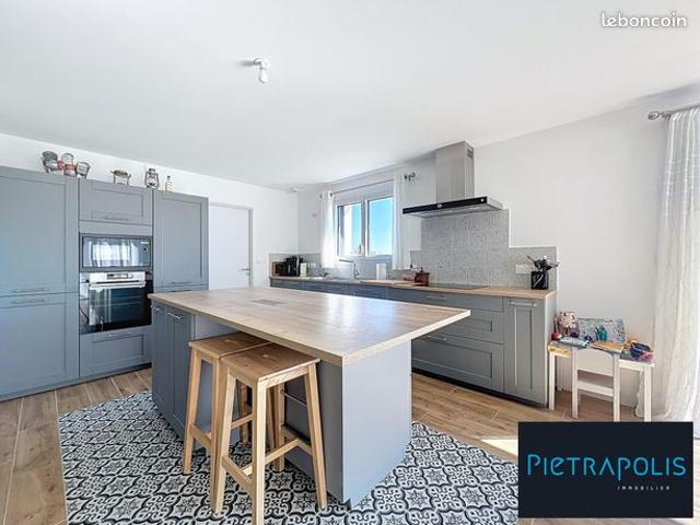 Maison 5 pièces 140 m²