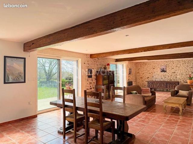 Maison 5 pièces 140 m²