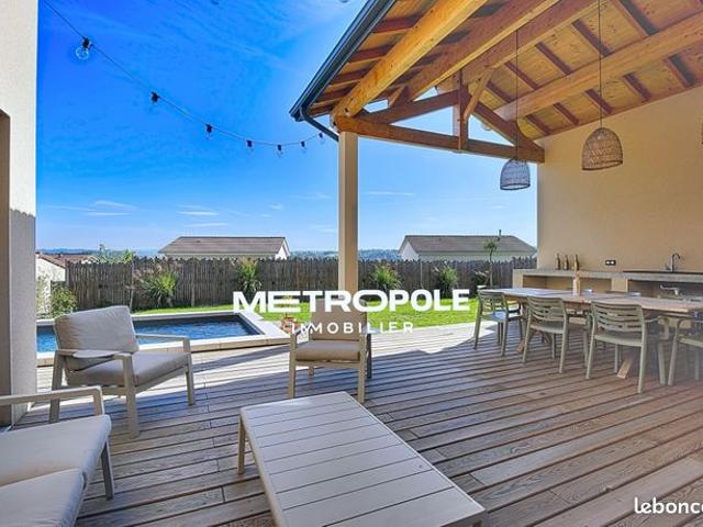 Maison 5 pièces 140 m²
