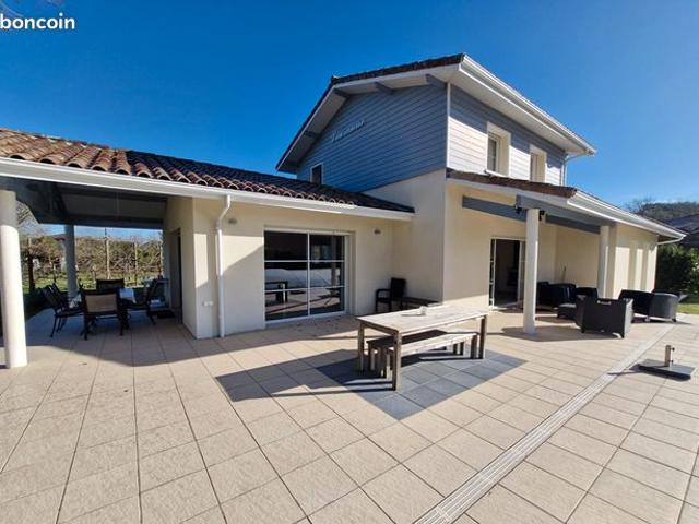 Maison 5 pièces 140 m²