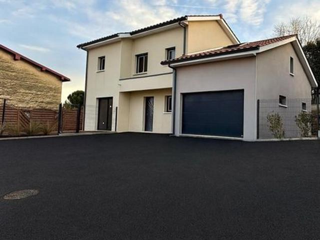 Maison 5 pièces 140 m²