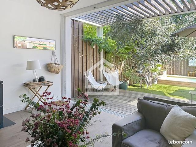 Maison 5 pièces 140 m²