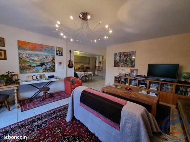 Maison 5 pièces 140 m²
